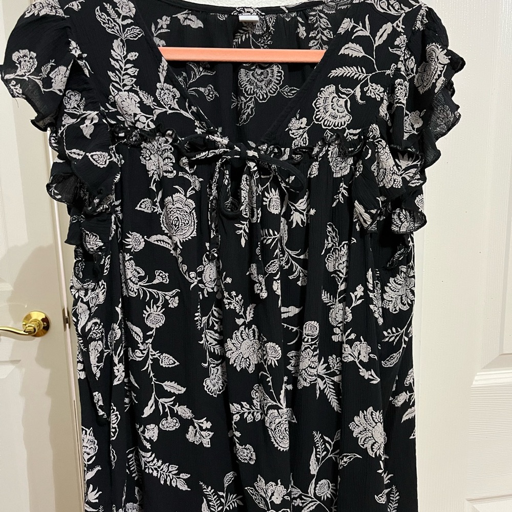 Old navy loose blouse size 2x